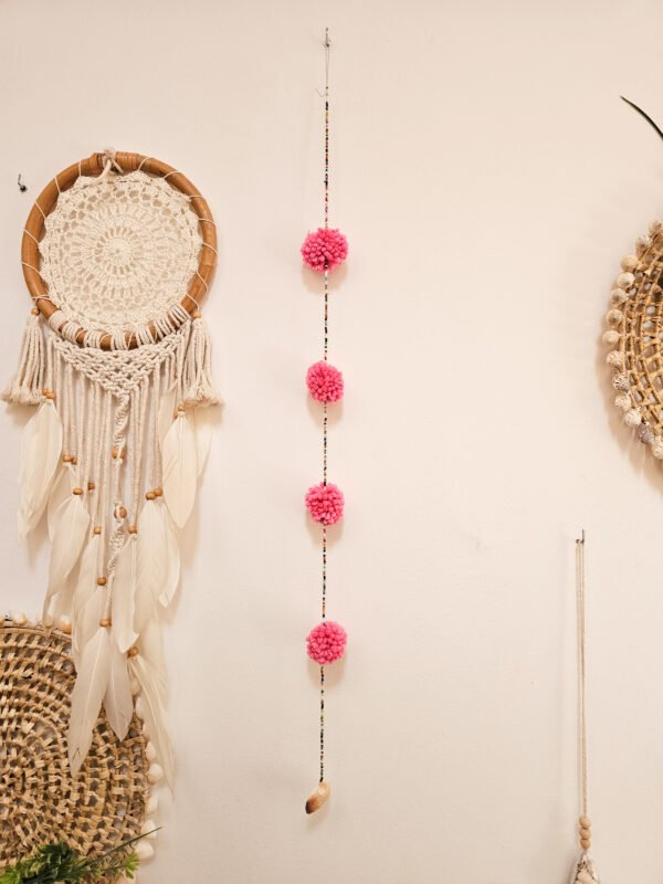 Suspension Pompons rose 5