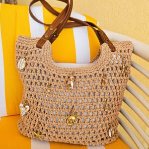 SAC CROCHET MARRON AVEC BRELOQUES PLAGE